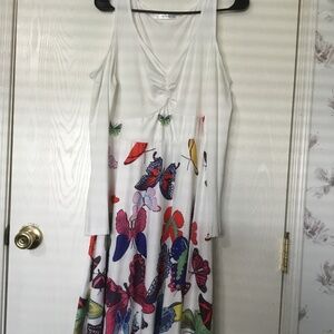 NWOT Dressfo dress with long sleeves